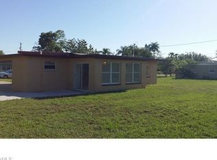 402 W Oregon Rd, Lehigh Acres, FL 33936