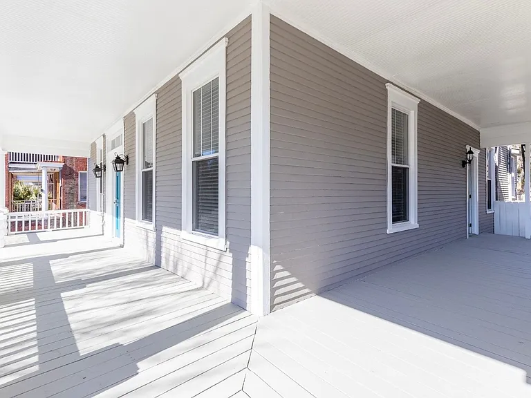 1016 E Anderson St — Photo 24