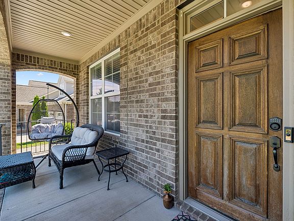 2nd image of 263 Caroline Way