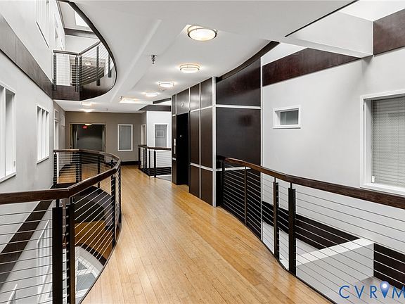 5th image of 1333 W Broad St #U506