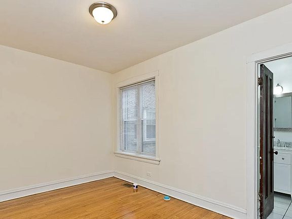4th image of 5009 N Damen Ave APT 2