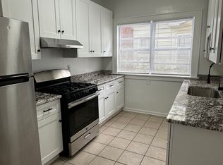 1652 Glenmont Rd #1, Cleveland Heights, OH 44118