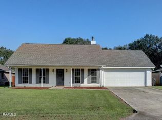 212 Dustin Cir, Broussard, LA 70518