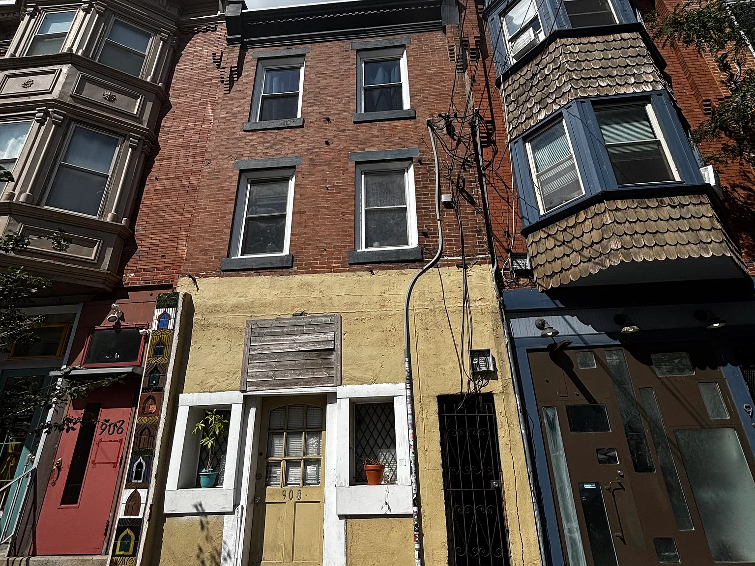 2 bed, 900 sqft, $1,650 — Photo 1