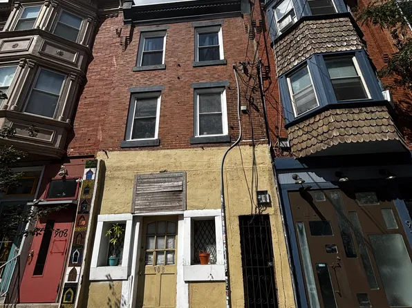 908 N 2nd St APT 2F, Philadelphia, PA 19123