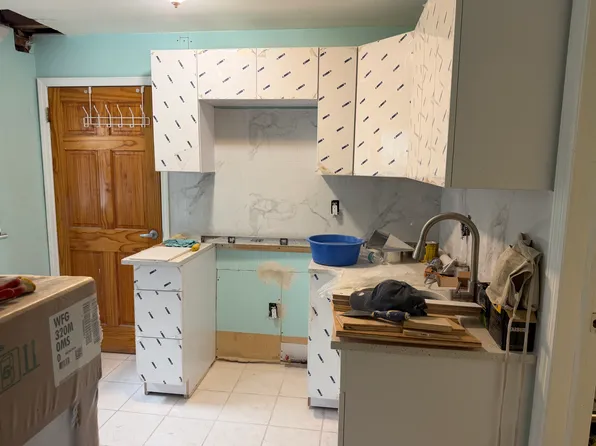 (undisclosed Address), College Pt, NY 11356