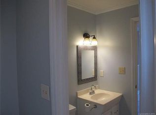 8808 Idlewild Rd, Charlotte, NC 28227