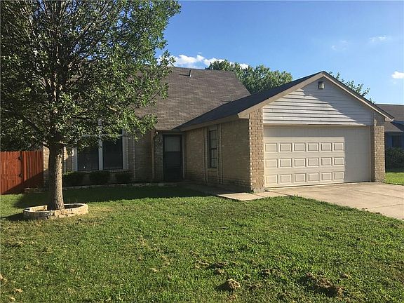3rd image of 4120 Huckleberry Dr