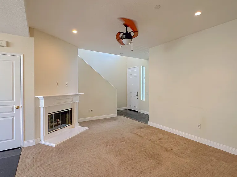 37 Hinterland Way — Photo 2