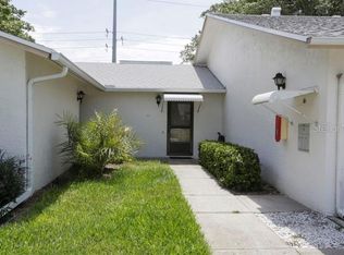 3280 37th Way S APT B, Saint Petersburg, FL 33711