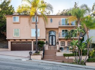 3435 Oakmont View Dr, Glendale, CA 91208