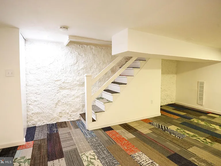 3702 Hayward Ave — Photo 16