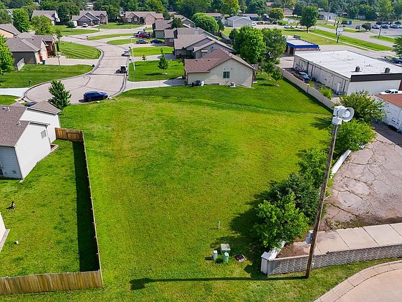 4th image of 120 W Harmony Cir