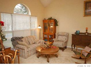 7312 Reedy Creek Rd, Charlotte, NC 28215