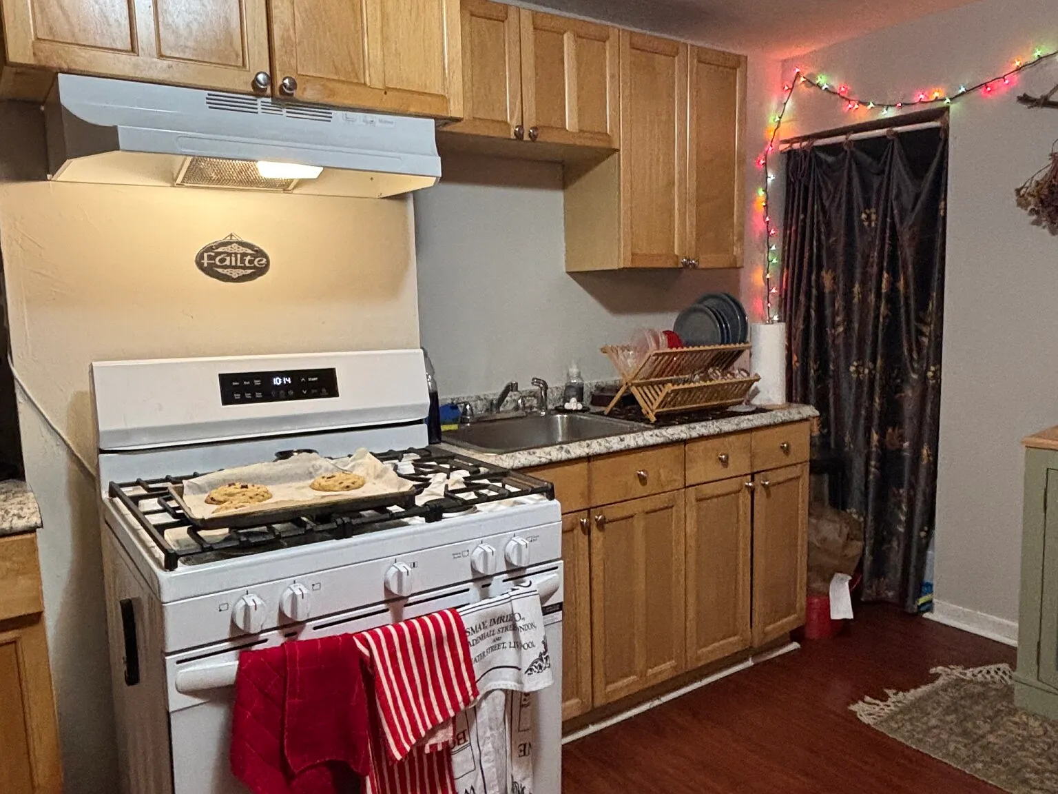 2 bed, 1.0 bath, $2,590 — Photo 3