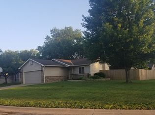 11902 W Bella Vista Cir, Wichita, KS 67212