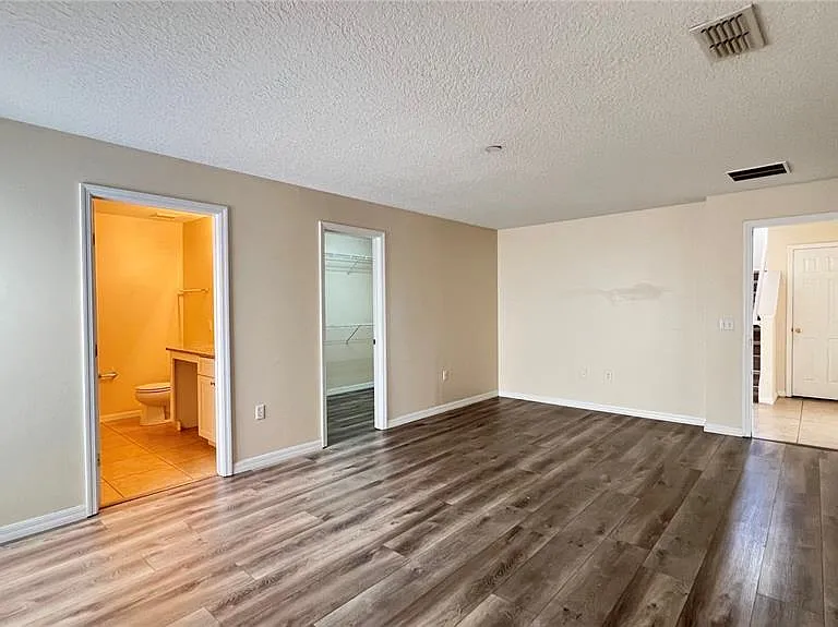 216 Verdi St — Photo 13