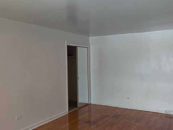 5th image of 609 24th Ave #3S