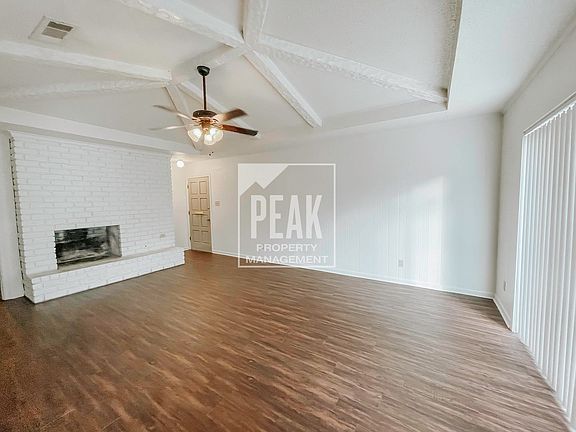 3rd image of 3605A Hazel St