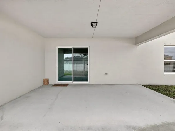 1965 SW Bayshore Blvd, Port Saint Lucie, FL 34984