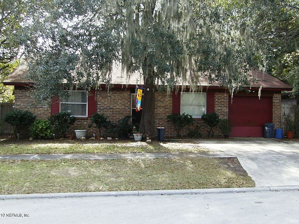 1st image of 1050 Cove Landing Dr