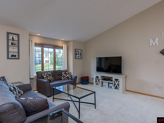 4th image of 101 Savanna Ln