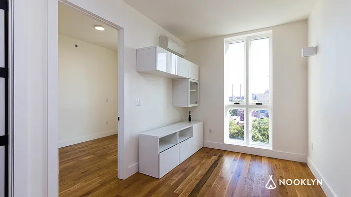 Rented by Nooklyn NYC LLC | media 22
