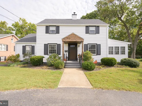 511 S Church St, Charles Town, WV 25414