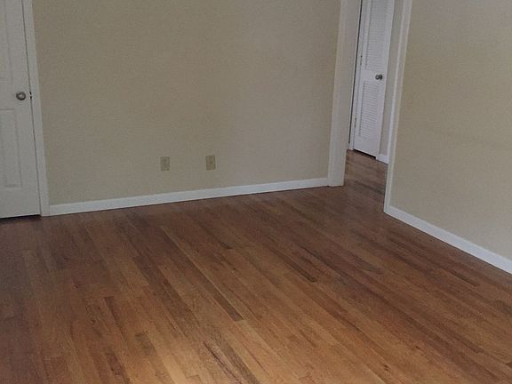 5th image of 3616 N Roan St APT 3