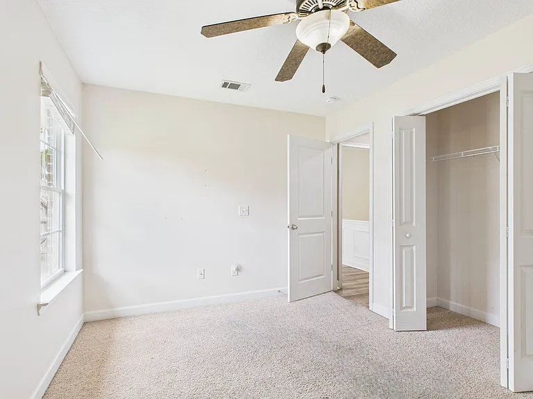 129 Grandview Dr — Photo 21