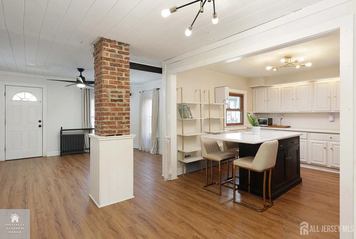 2 bed, 1.0 bath, 1068 sqft, $2,800 — Photo 3