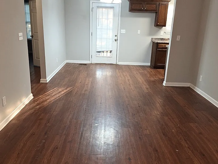 2043 Leota St — Photo 5