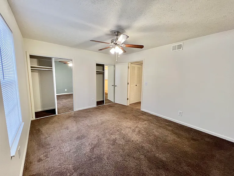 Countrybrook Apartments — Photo 93