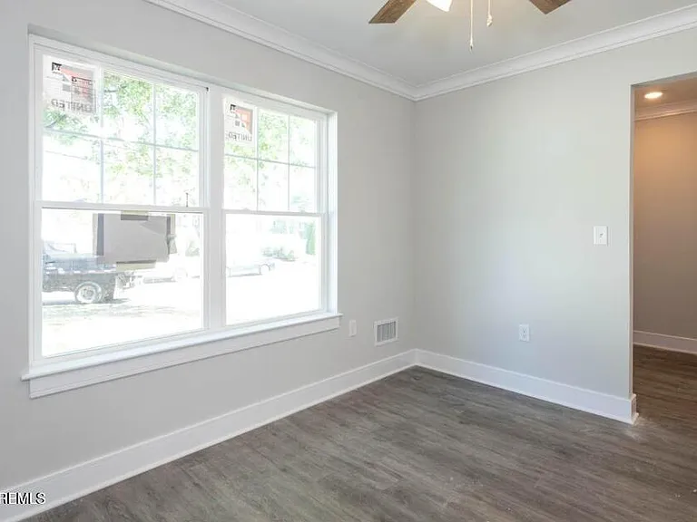191 Greenwood Dr — Photo 5