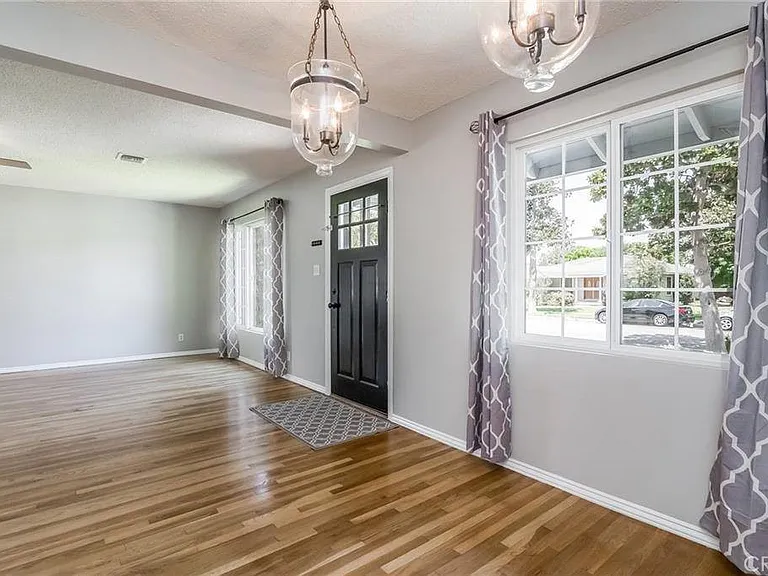 1210 E Oakmont Ave — Photo 8