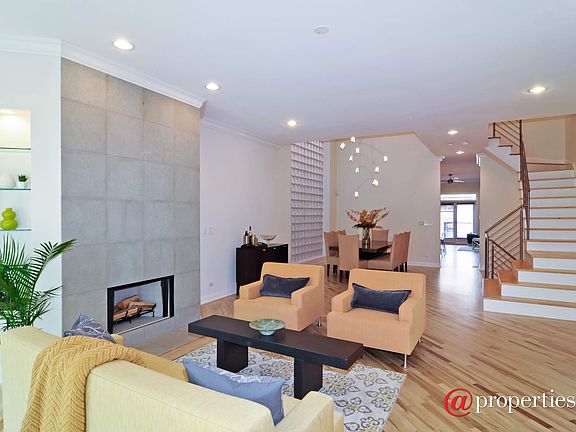 Living Room / Dining Room