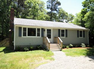 215 Fresh Pond Rd, East Falmouth, MA 02536