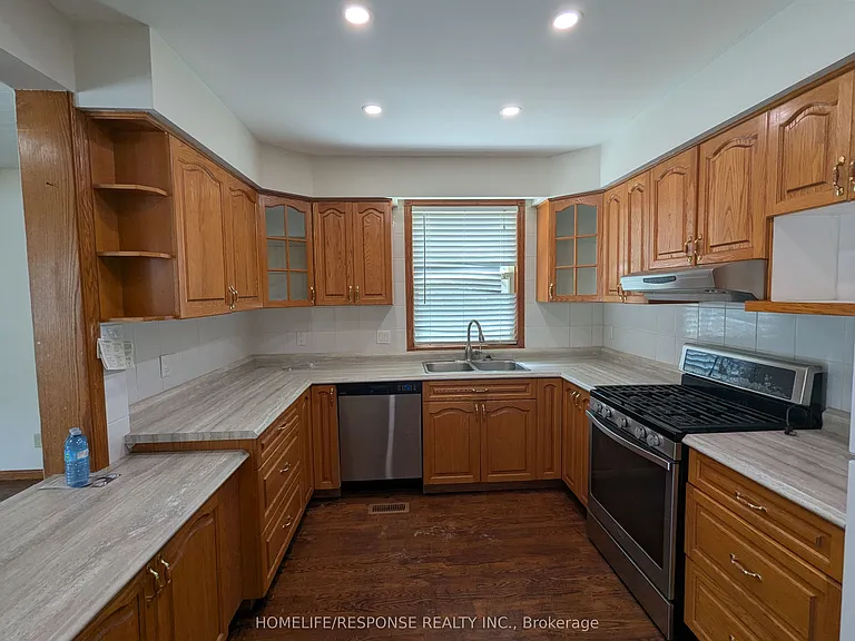 253 Mount Pleasant Rd — Photo 9