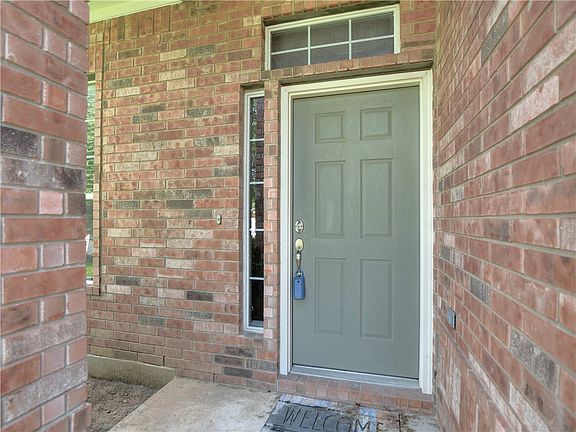 4th image of 121 Walnut Creek Dr
