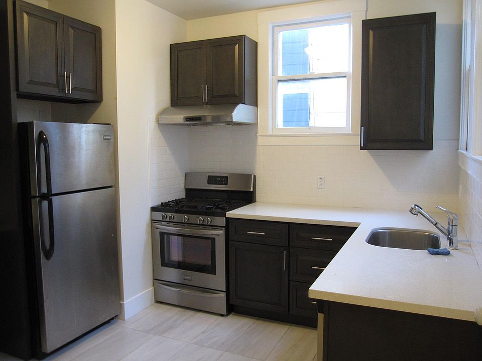 1st image of 254 Dolores St APT 3