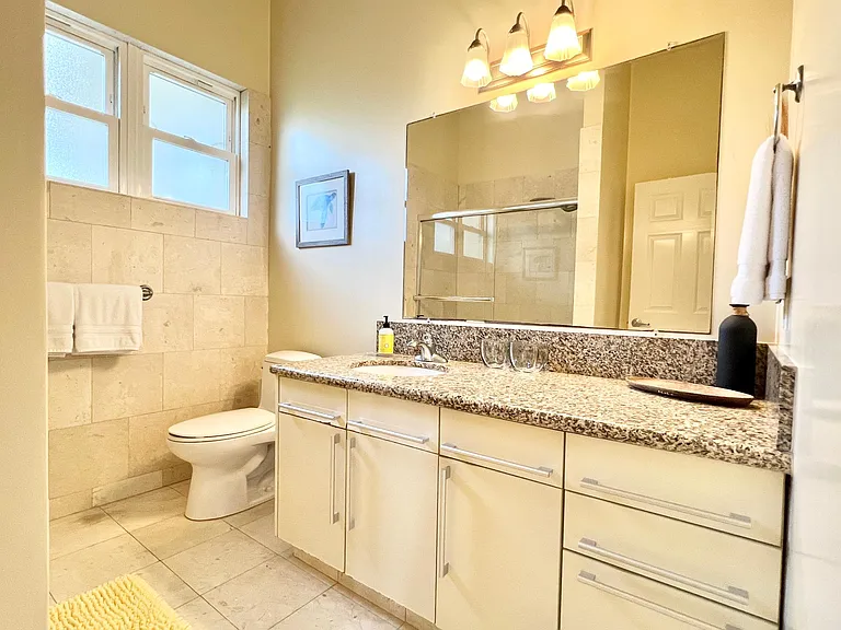 684 Iana St — Photo 22