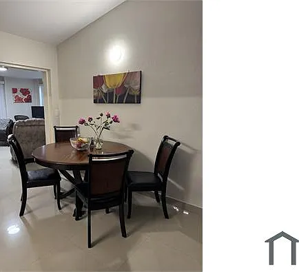 1055 Iroquis Ave — Photo 5