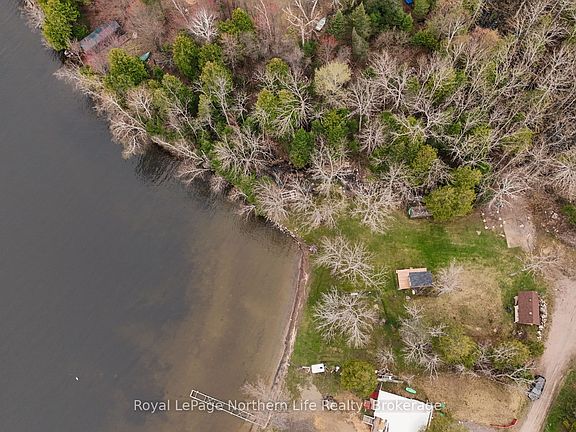 3rd image of 2 Cedar Ln