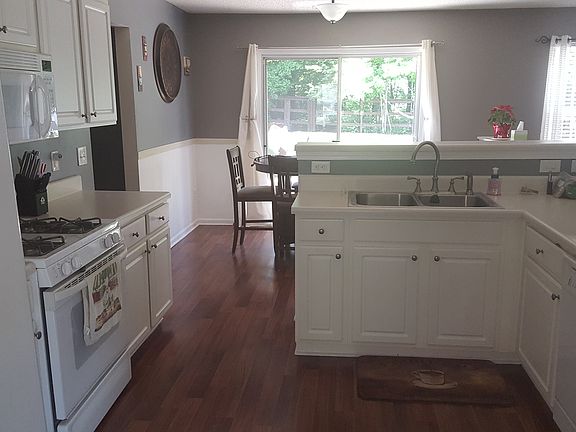 Kitchen with eat in dining a