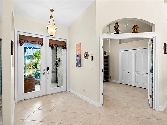 4th image of 5243 Agualinda BLVD