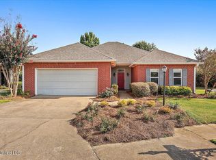 112 Oakleigh Dr, Clinton, MS 39056