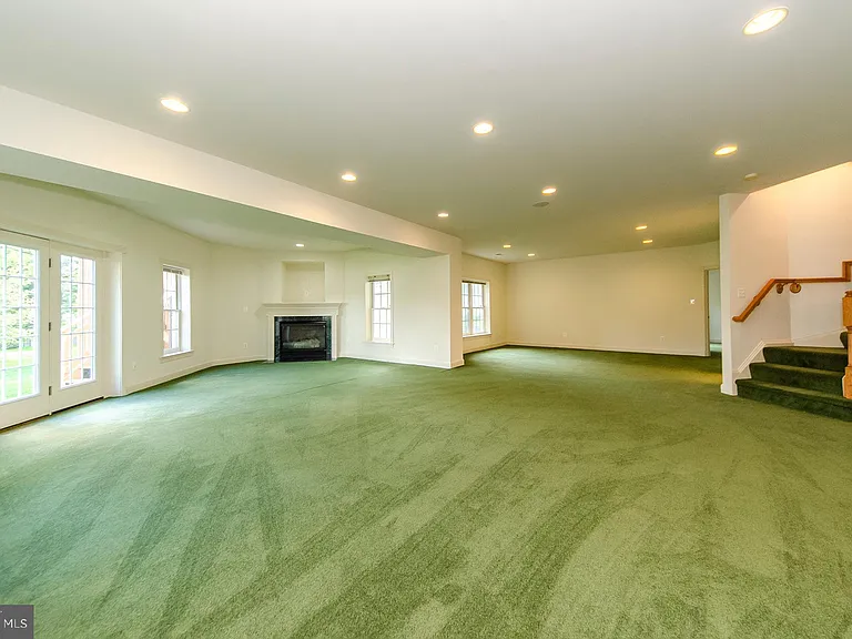 9005 Edgepark Rd — Photo 30