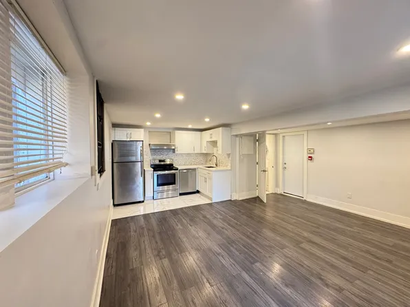5 Balmoral Ave S Unit 1, Hamilton, ON L8M 3J7