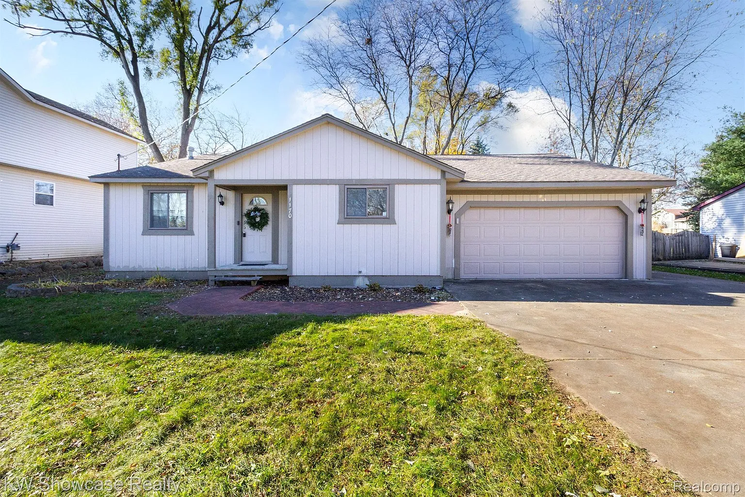 1170 Fairview Dr photo 1