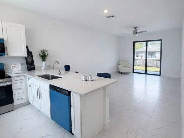 2416 Xelda Ave N, Lehigh Acres, FL 33971